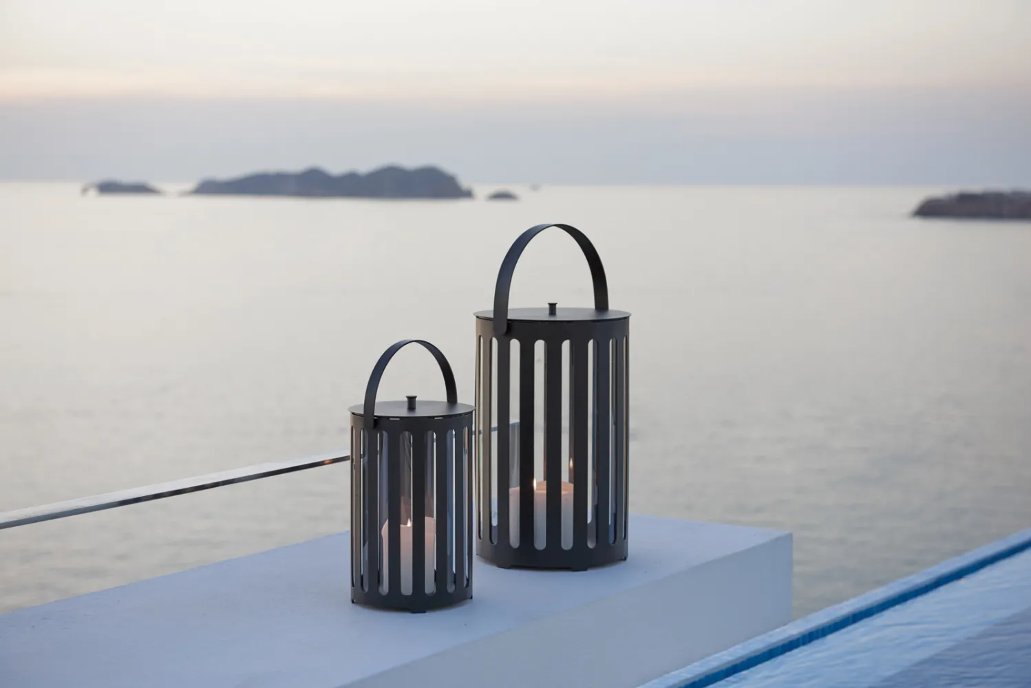 sandy|laterne-gartenlampe-cane-line-lighttube-5740al-set1.jpg